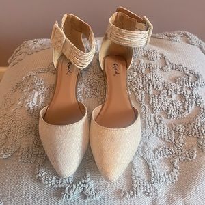 Boutique Cream and Gold Flats Ankle Strap Size 8